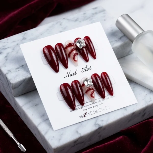 Ongles Nail Art Bordeaux Velours — Strass Prestige