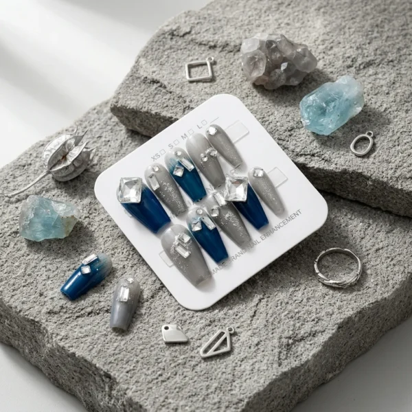 Ice Storm — Faux Ongles Stiletto Bleu Acier & Argent