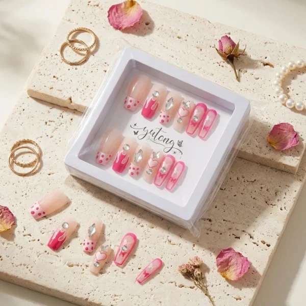 Pink Crush — Faux Ongles Girly Cœur & Papillon