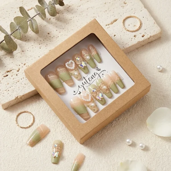 Sage Bloom — Faux Ongles Vert Sauge & Dorures