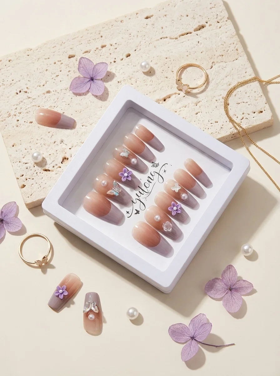 Mauve Petal — Faux Ongles Nude Mauve & Fleurs Violettes