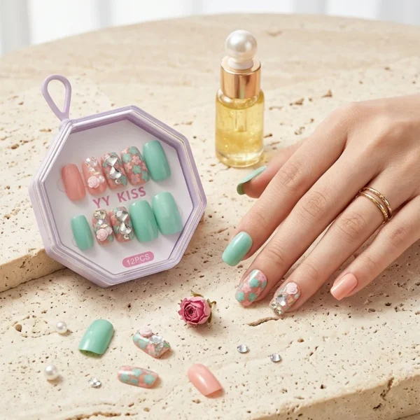Mint Garden — Faux Ongles Vert Menthe & Fleurs Printanières